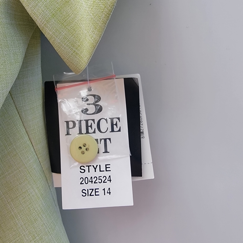 Dress suit